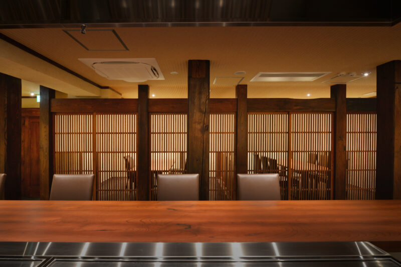 新たな価値の創造～1本の柱が店のシンボルとなる～